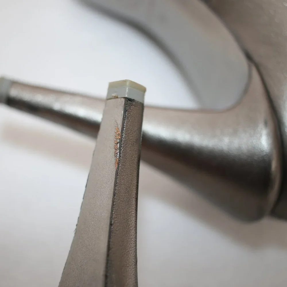 CHANEL Camellia Metallic Silver Leather Pumps Sz 36 - Picture 10 of 13